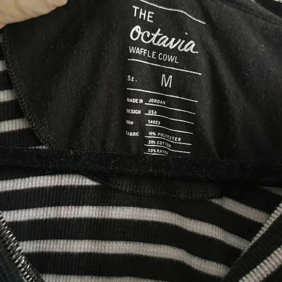 Gap | The Octavia Waffle Cowl | Black & Gray Striped | Size M - Picture 2 of 3